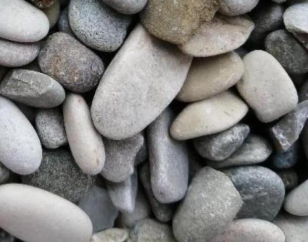 Где заказать гальку и каменную крошку с доставкой?  в Крыму