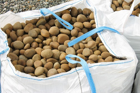 Kamenclub.ru: Песчаник ядра, фр. 100-300 мм  купить в Крыму песчаник бежевый серый рыжий речная галька 5 000 руб/т   фото КАМЕНЬ КЛУБ