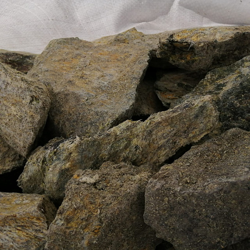 фото Змеевик салатовый  (фр. 70-100 мм)  купить в Крыму в интернет-портале КАМЕНЬ КЛУБ