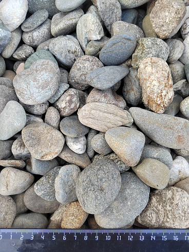Kamenclub.ru: Галька речная окат (пестрая) фр. 20-40 мм. купить  в Крыму галька речная пестрая, серая, серые оттенки галька речная окатанная округлая 5000 руб/т   фото КАМЕНЬ КЛУБ