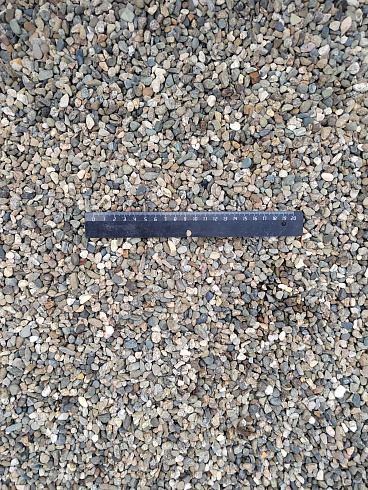 Kamenclub.ru: Галька речная окат (серая) фр.5-10 мм купить  в Крыму галька речная серая, серый, темно-серый, светло-серый, коричневый речная окатанная галька декоративная ландшатфная 5000 руб/т   фото КАМЕНЬ КЛУБ