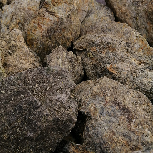 фото Змеевик салатовый  (фр. 70-100 мм)  купить в Крыму в интернет-портале КАМЕНЬ КЛУБ