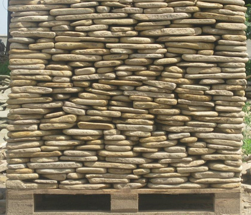 Kamenclub.ru: Песчаник пластушка галтованный желтый с рисунком (3 см)  купить в Крыму плитняк - пластушка желтый песчаник 21000 руб/м3   фото КАМЕНЬ КЛУБ