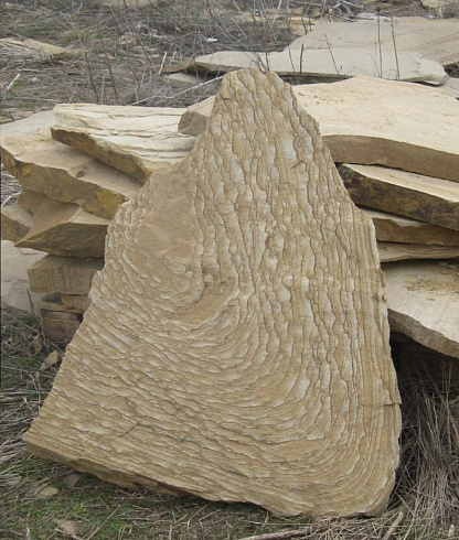 Kamenclub.ru: Форматный камень (плаха) пошаговая дорожка от 70-150 см (4 -12 см)  купить в Крыму плитняк  форматный плаха желтый песчаник 9 000 руб/т   фото КАМЕНЬ КЛУБ