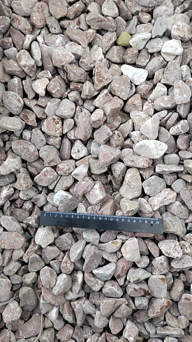 Kamenclub.ru: Мраморная крошка (щебень галтованный розовый) фр.20-40 мм.  купить в Крыму мрамор розовый, красный оголтованный округлый щебень  15000 руб/т   фото КАМЕНЬ КЛУБ