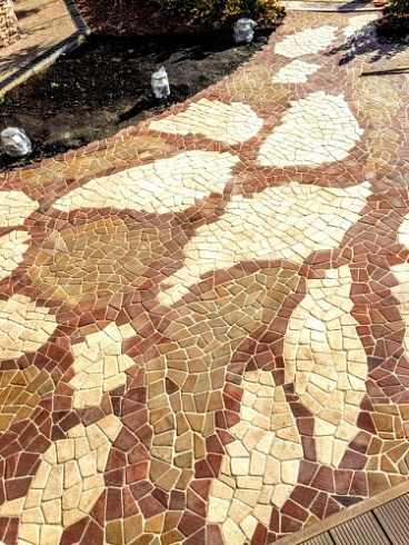 Kamenclub.ru: Песчаник брусчатка (Готика) art PSK-L-01  купить в Крыму    2600 руб/кв.м    фото КАМЕНЬ КЛУБ