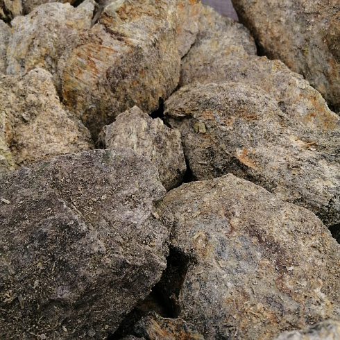 фото Змеевик салатовый  (фр. 70-100 мм)  купить в Крыму в интернет-портале КАМЕНЬ КЛУБ