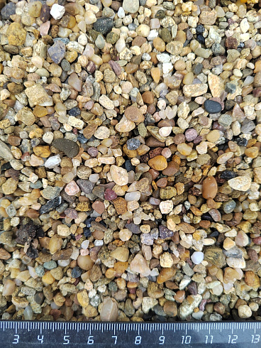 Галька речная окат (рыжая) фр.3-5 мм купить в Крыму 