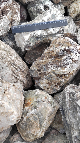 Kamenclub.ru: Кварцевый валунчик фр.100-300 мм.  купить в Крыму кварц белый, бежевый молочный рыжий крупный природный камень галечник 7850 руб/т   фото КАМЕНЬ КЛУБ