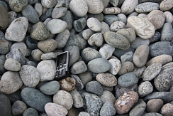 Kamenclub.ru: Галька речная окат (ассорти) фр. 50-100 мм. купить  в Крыму галька природная округлая серая белая черная серая коричневая синяя галька речная окатанная округлая 6200 руб/т   фото КАМЕНЬ КЛУБ