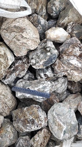 Kamenclub.ru: Кварцевый валунчик фр.100-300 мм.  купить в Крыму кварц белый, бежевый молочный рыжий крупный природный камень галечник 7850 руб/т   фото КАМЕНЬ КЛУБ