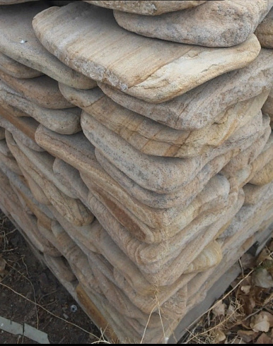 Kamenclub.ru: Песчаник пластушка галтованный желтый с рисунком (3 см)  купить в Крыму плитняк - пластушка желтый песчаник 21000 руб/м3   фото КАМЕНЬ КЛУБ