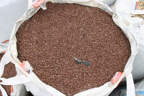 Kamenclub.ru: Мраморная крошка (щебень крошка розовый) фр. 5-10 мм.  купить в Крыму мрамор розовый, красный щебень колотый ландшафтный декоративный  11000 руб/т   фото КАМЕНЬ КЛУБ