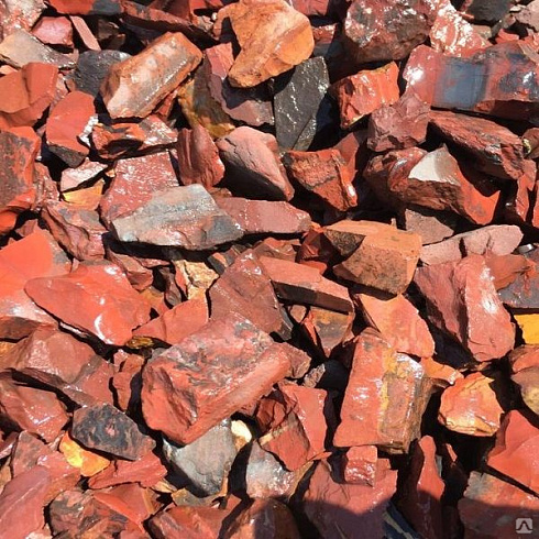 Kamenclub.ru: Щебень крошка красный (ЯШМА) фр. 5-10 мм.  купить в Крыму крошка каменная яшмы красный, бордовый, темно-красный декоративная крошка ландшафтная каменная яшмоидная 8500 руб/т   фото КАМЕНЬ КЛУБ