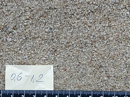 Кварцевый песок для площадок фр. 0,6-1,2 мм.  купить в Крыму фото Камень Клуб