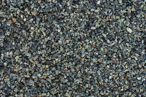 Kamenclub.ru: Щебень крошка зеленый (змеевик) фр. 10-20 мм.  купить в Крыму змеевик зеленый, салатовый декоративная ландшафтная каменная крошка щебня 7 200 руб/т   фото КАМЕНЬ КЛУБ