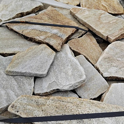 Kamenclub.ru: Песчаник пластушка галтованный желтый с рисунком (3 см)  купить в Крыму плитняк - пластушка желтый песчаник 21000 руб/м3   фото КАМЕНЬ КЛУБ